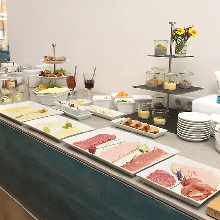 安德仁圣玛丽教堂酒店 3*